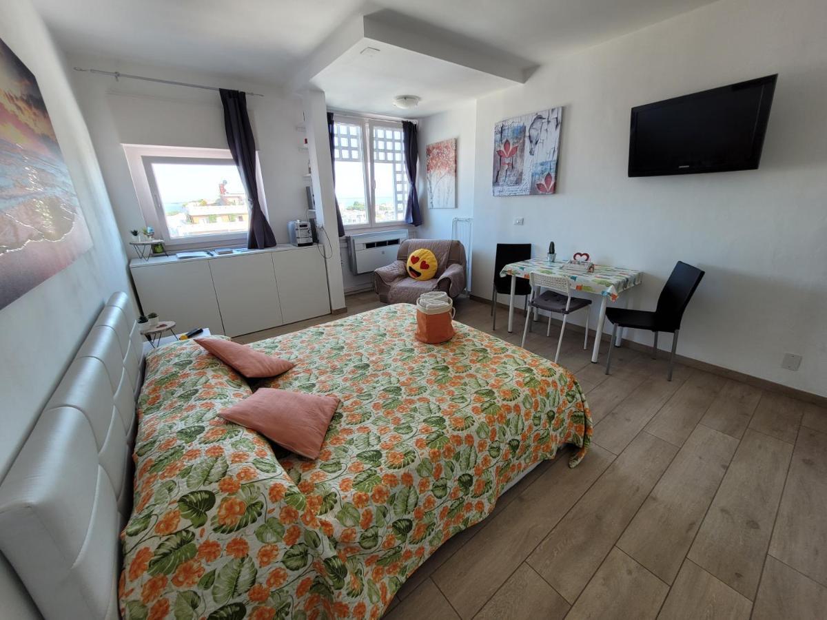 Rosato 3 Sea View Apartment Lignano Sabbiadoro Exterior foto